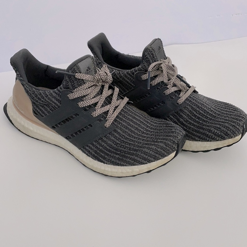 Adidas Sneakers